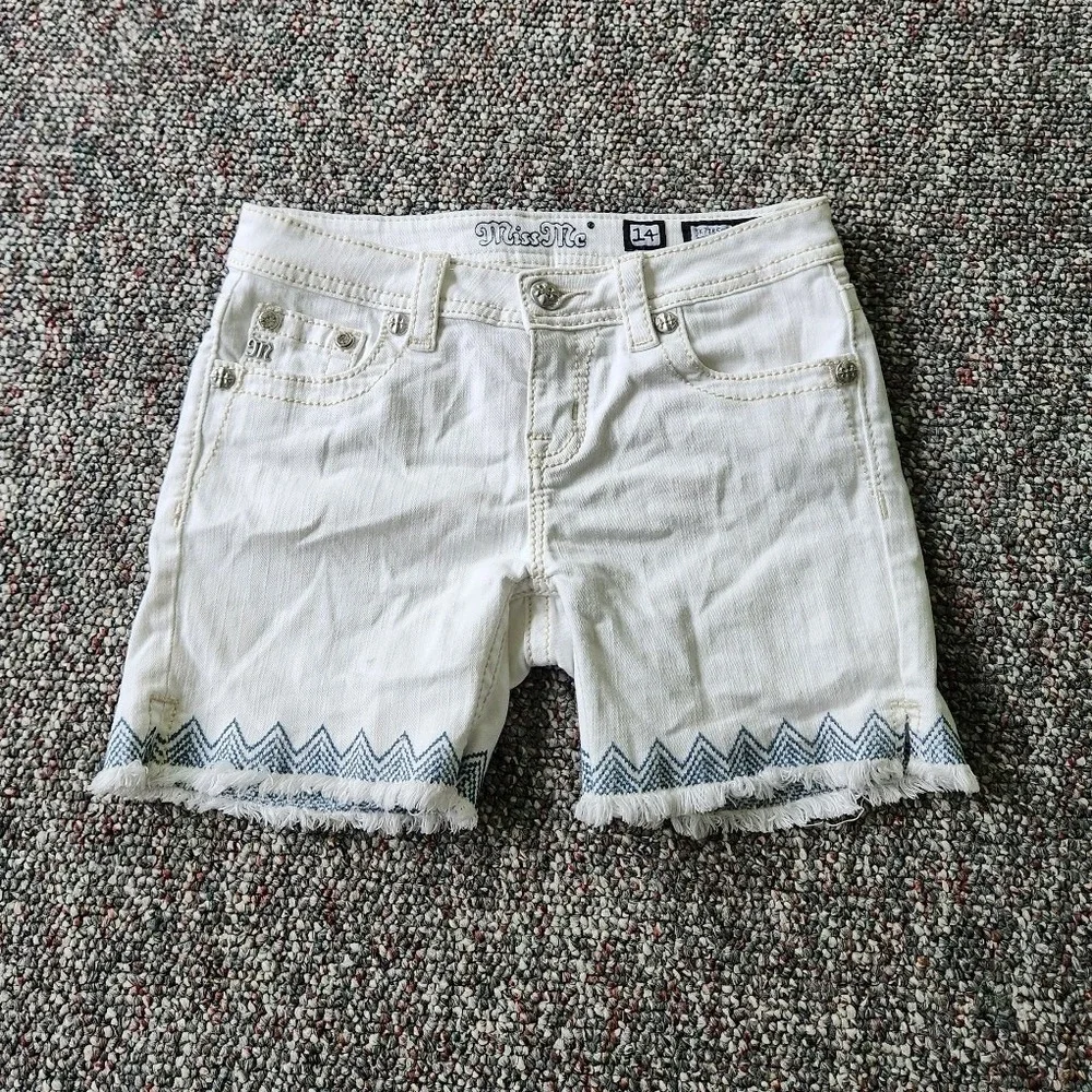 Miss Me White Shorts‎